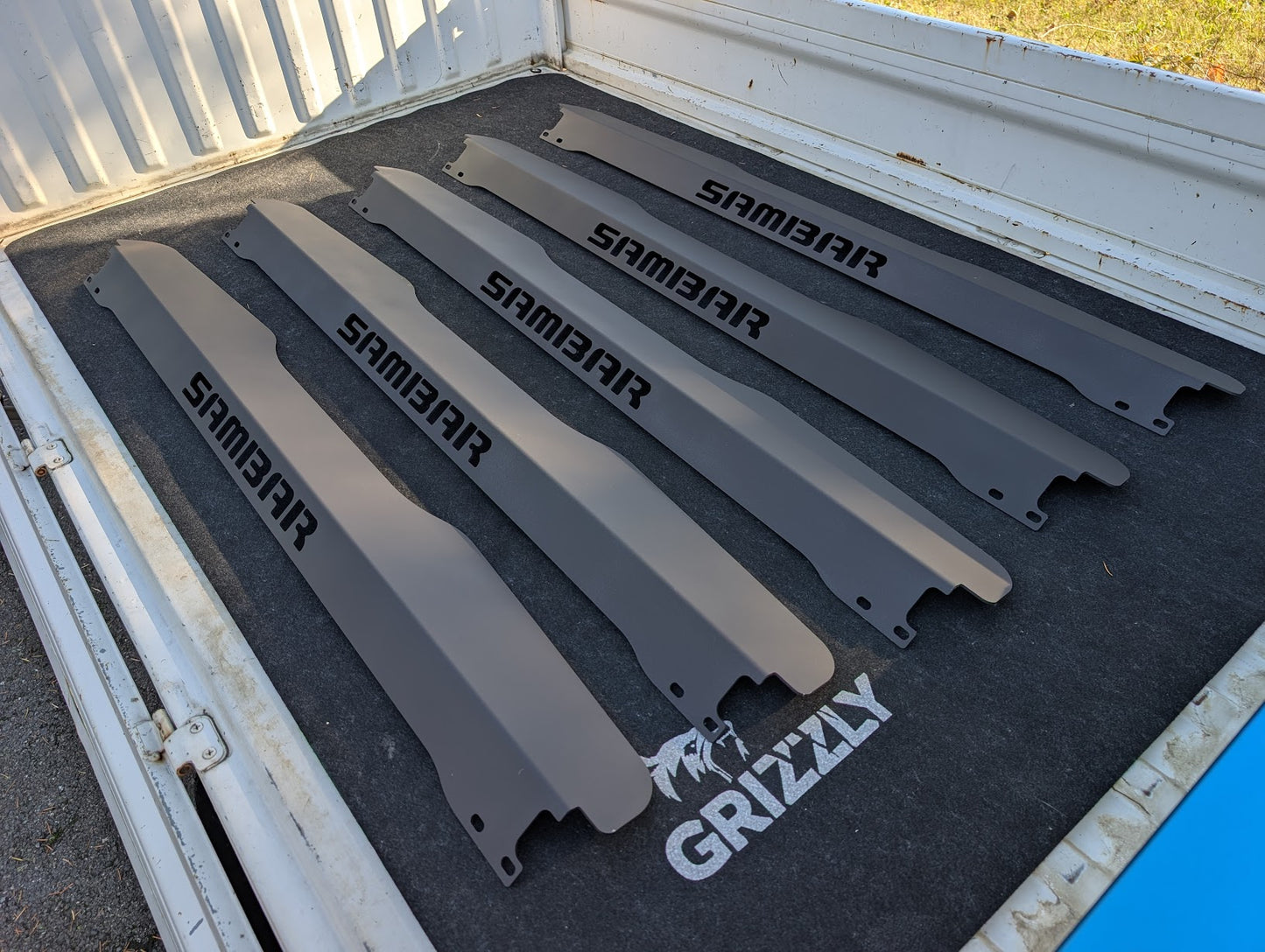 Sambar KS Tailgate Spoiler Black Anodized Aluminum 90-99